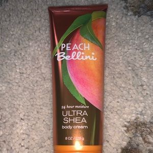 Brand new Peach Bellini Body Cream from BBW